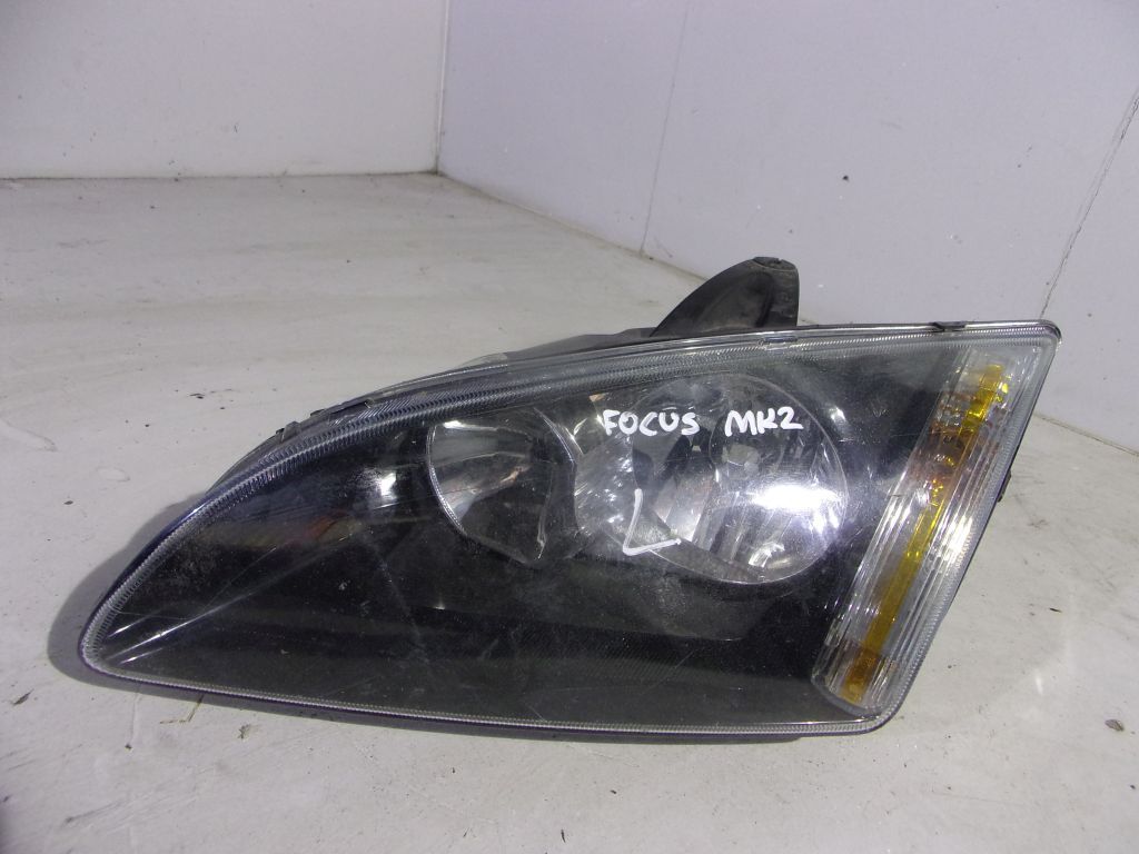 Ford Focus MK2 lampa lewa przednia