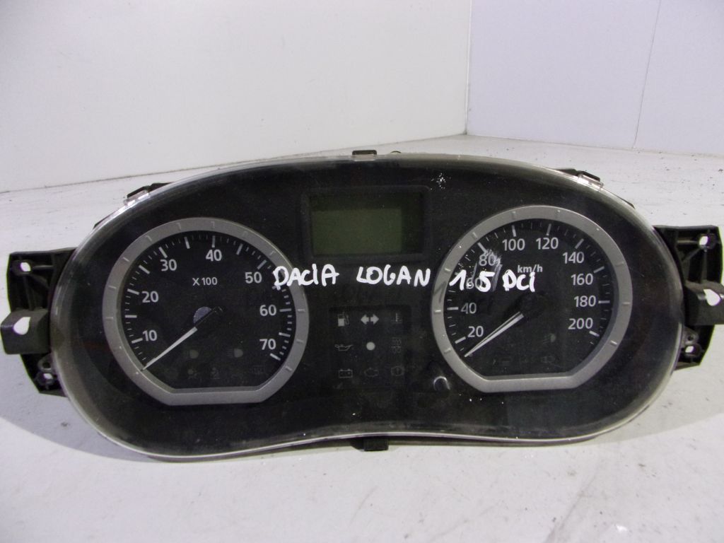 Dacia Logan I licznik zegary 1.5 DCI