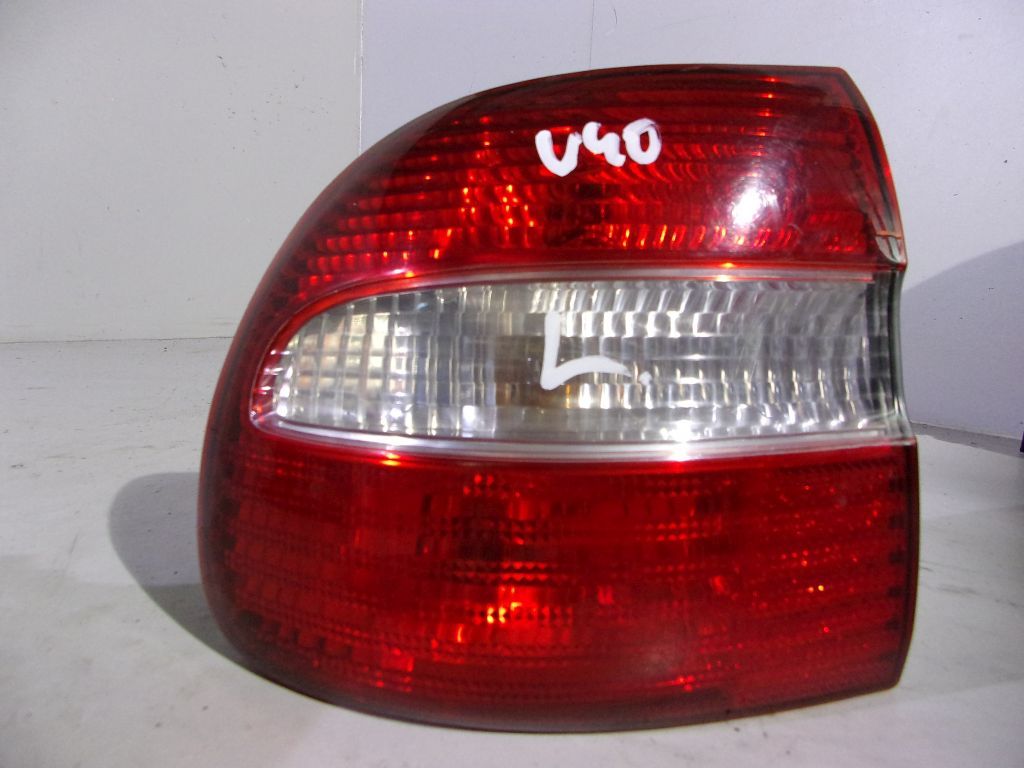 Volvo V40 I lampa lewa tylna